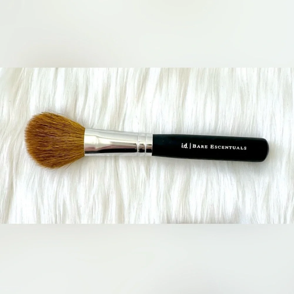 RARE BAREMINERALS BRUSH